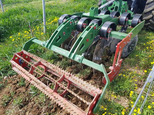 CULTIVATEUR - Cultivateur à disques - XOSOL 8 viti